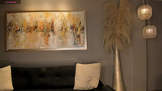 Snapshot of MariamRivera_ chatting on February 20, 9:55 am MariamRivera  online show from February 20, 9:55 am