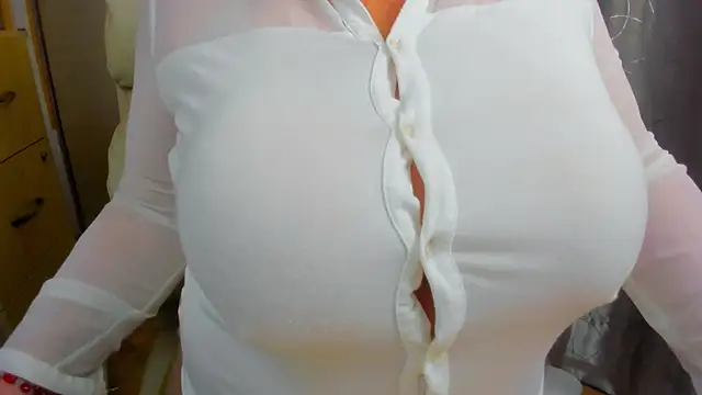 Snapshot of 77Sambuca77 chatting on October 15, 7:52 am 77Sambuca77 online show from October 15, 7:52 am