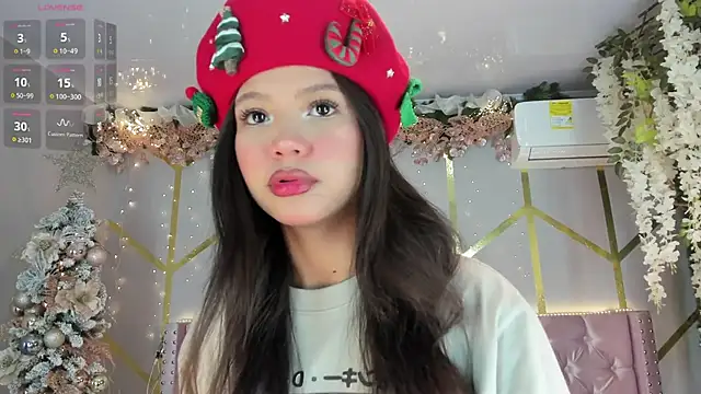 Snapshot of candy_beck chatting on December 12, 4:10 pm candy beck online show from December 12, 4:10 pm