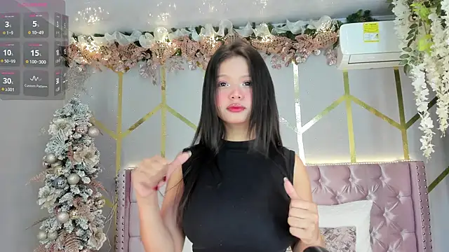 Snapshot of candy_beck chatting on December 21, 3:53 pm candy beck online show from December 21, 3:53 pm