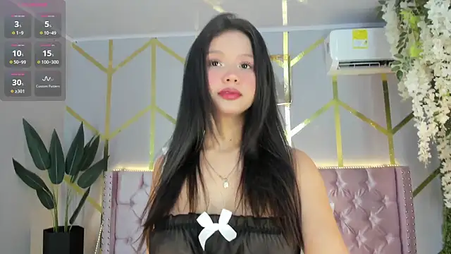 Snapshot of candy_beck chatting on January 6, 7:45 pm candy beck online show from January 6, 7:45 pm