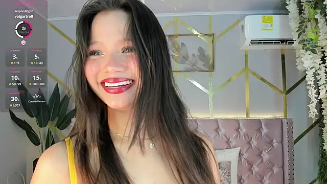 Snapshot of candy_beck chatting on March 10, 7:07 pm candy beck online show from March 10, 7:07 pm