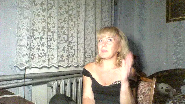 Annie Heart online show from September 8, 9:14 pm