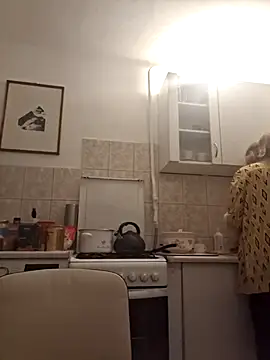 Snapshot of She-devilx chatting on February 13, 11:12 pm She-devilx online show from February 13, 11:12 pm