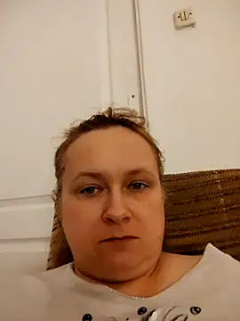 Snapshot of She-devilx chatting on February 14, 11:56 pm She-devilx online show from February 14, 11:56 pm