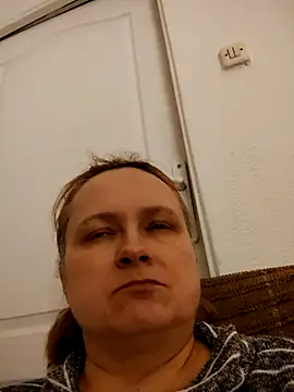 Snapshot of She-devilx chatting on March 17, 10:24 pm She-devilx online show from March 17, 10:24 pm