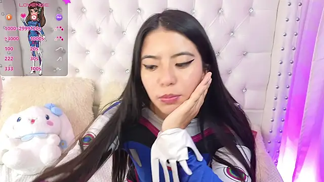 Snapshot of Hikikodoll__ chatting on February 12, 11:30 pm Hikikodoll online show from February 12, 11:30 pm