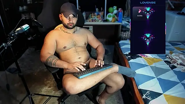 Snapshot of Imperion_king chatting on August 8, 1:08 am Imperion king online show from August 8, 1:08 am
