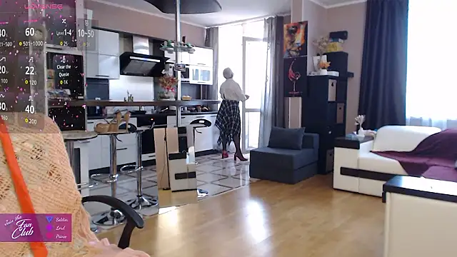 roxana brooks online show from February 18, 2:24 pm