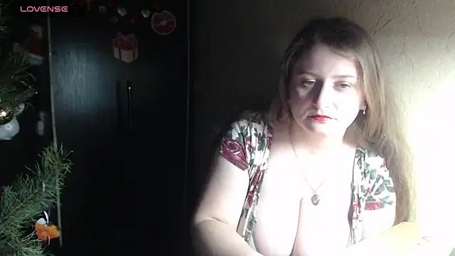 Snapshot of CumCpl chatting on December 22, 2:49 am CumCpl online show from December 22, 2:49 am