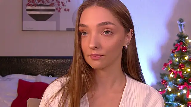 VirginieCruz online show from December 1, 7:19 pm