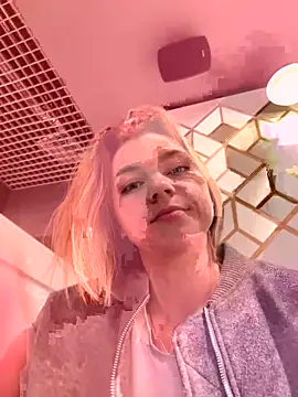 ValenciaShock online show from April 19, 7:18 am