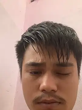 Snapshot of Hullax chatting on November 2, 2:03 am Hullax online show from November 2, 2:03 am