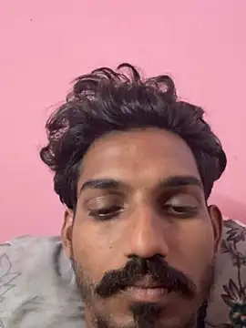 Snapshot of yo19boy chatting on February 14, 7:16 am yo19boy online show from February 14, 7:16 am