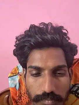 Snapshot of yo19boy chatting on March 6, 8:11 am yo19boy online show from March 6, 8:11 am