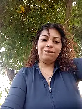 Snapshot of Iam_Issaa chatting on May 26, 6:15 pm Iam Issaa online show from May 26, 6:15 pm