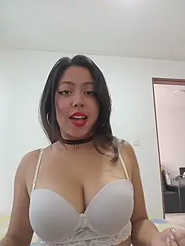 leah passion online show from May 17, 4:36 pm