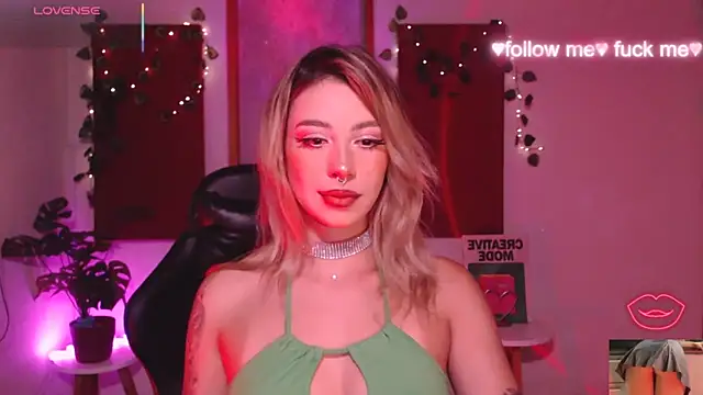 Snapshot of sakura_beauty chatting on March 13, 4:41 am sakura beauty online show from March 13, 4:41 am