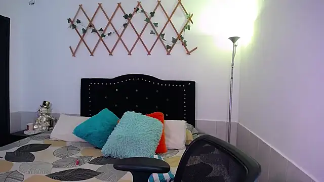 naughty girl 4u online show from October 30, 3:46 pm