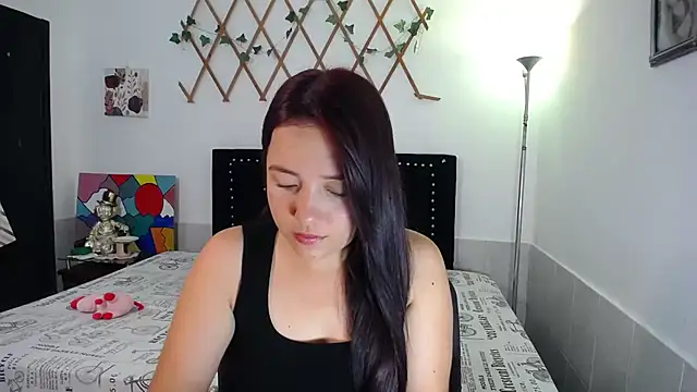 Snapshot of naughty_girl_4u chatting on June 23, 7:50 am naughty girl 4u online show from June 23, 7:50 am