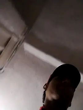 Snapshot of Triplex_Coolness chatting on March 23, 4:05 am Triplex Coolness online show from March 23, 4:05 am