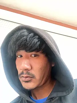 juniiorre online show from October 7, 7:05 am