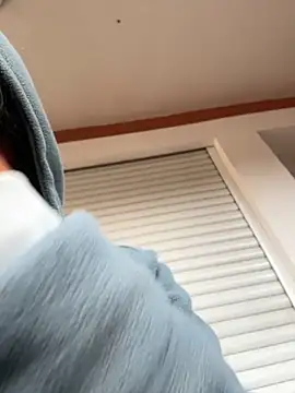 juniiorre online show from October 30, 7:21 am