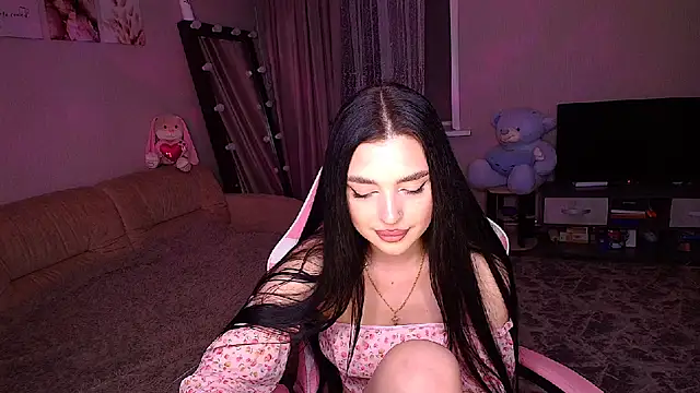   Malika   online show from September 27, 3:28 pm