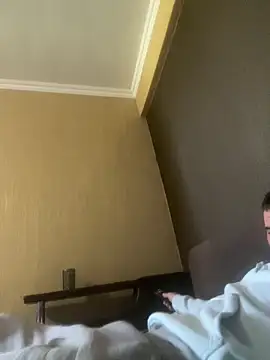 Snapshot of AlexAhSunny chatting on November 15, 10:01 am AlexAhSunny online show from November 15, 10:01 am