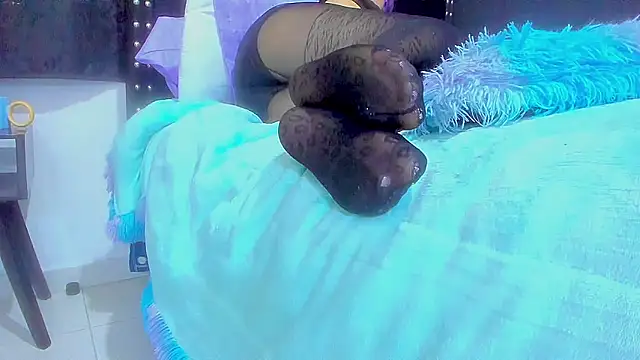 amareto queen online show from October 31, 10:22 pm