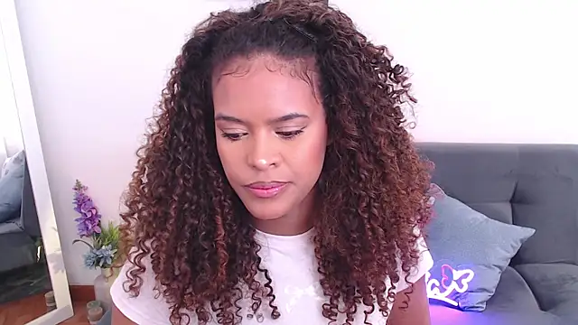 Amelia bss online show from February 10, 1:55 pm