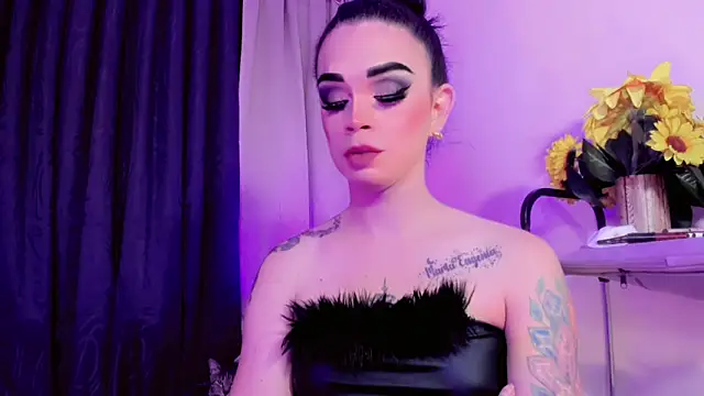 lesly xx online show from February 15, 7:51 am