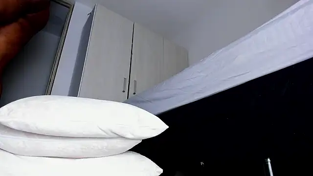 Skarleth69 online show from March 10, 12:10 pm