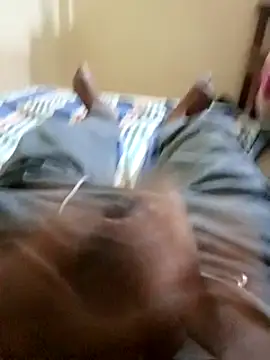 Snapshot of robinsan1010 chatting on March 19, 4:45 pm robinsan1010 online show from March 19, 4:45 pm