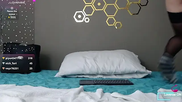 Snapshot of adriscute chatting on January 22, 6:42 am adriscute online show from January 22, 6:42 am