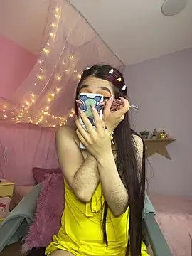 adriscute online show from May 26, 1:56 am