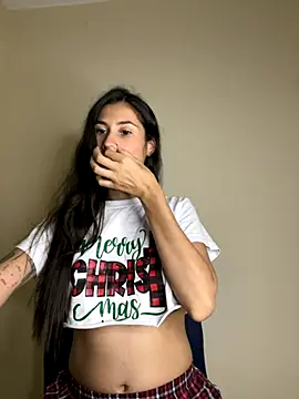 Snapshot of alia_bashar chatting on October 5, 4:11 am alia bashar online show from October 5, 4:11 am