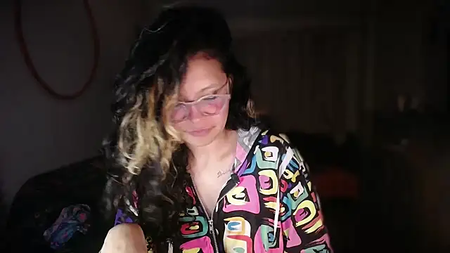 Hathorlove online show from April 2, 6:00 am