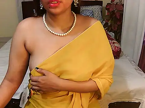 Snapshot of cutebengaligirl chatting on November 9, 9:02 pm cutebengaligirl online show from November 9, 9:02 pm