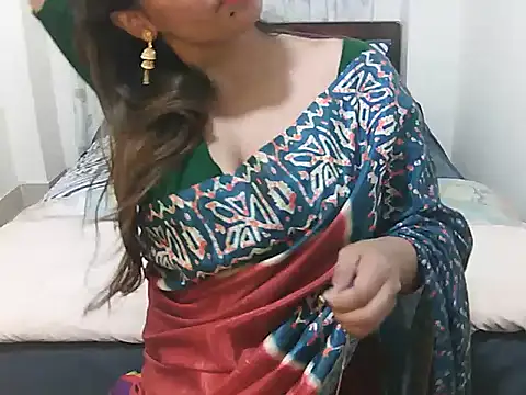 Snapshot of cutebengaligirl chatting on December 17, 11:55 pm cutebengaligirl online show from December 17, 11:55 pm