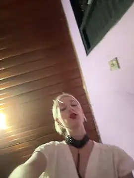 bunnydark00 online show from February 28, 2:09 am