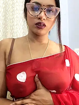 Snapshot of Queen_Dolly chatting on February 5, 5:39 pm Queen Dolly online show from February 5, 5:39 pm
