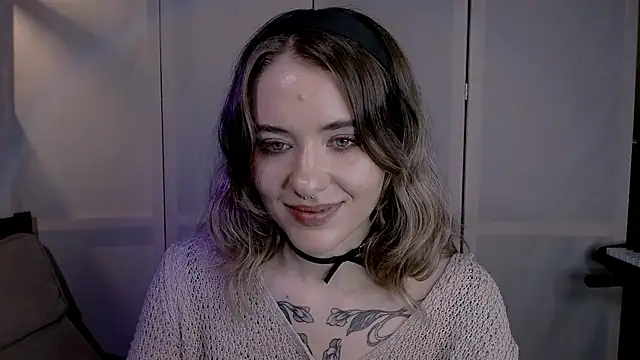 Snapshot of risha_laas chatting on December 19, 4:57 pm risha laas online show from December 19, 4:57 pm