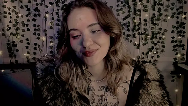 Snapshot of risha_laas chatting on February 8, 11:02 pm risha laas online show from February 8, 11:02 pm