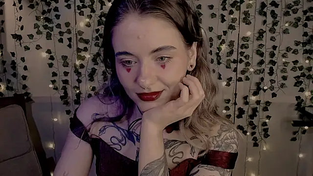 Snapshot of risha_laas chatting on February 14, 8:05 pm risha laas online show from February 14, 8:05 pm