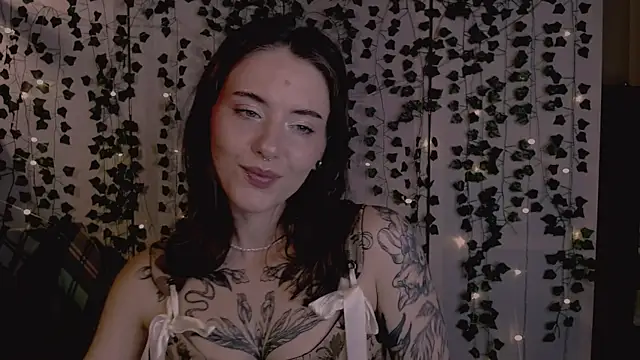 Snapshot of risha_laas chatting on September 27, 8:14 pm risha laas online show from September 27, 8:14 pm