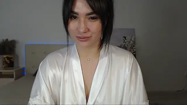 RoxannePure online show from February 28, 5:15 am