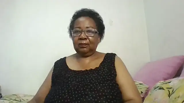 Snapshot of KinkyRicoSaisyours chatting on May 18, 3:18 pm KinkyRicoSaisyours online show from May 18, 3:18 pm
