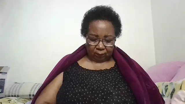 Snapshot of KinkyRicoSaisyours chatting on May 21, 4:47 pm KinkyRicoSaisyours online show from May 21, 4:47 pm