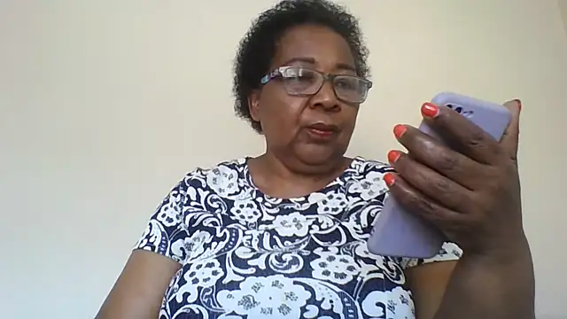 Snapshot of KinkyRicoSaisyours chatting on June 4, 8:53 am KinkyRicoSaisyours online show from June 4, 8:53 am